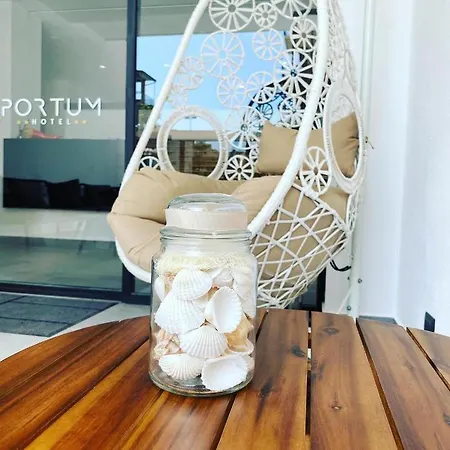 Portum Hotel